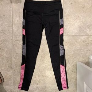 Victoria’s Secret workout leggings